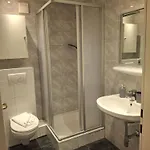 Alpine Near アパート *